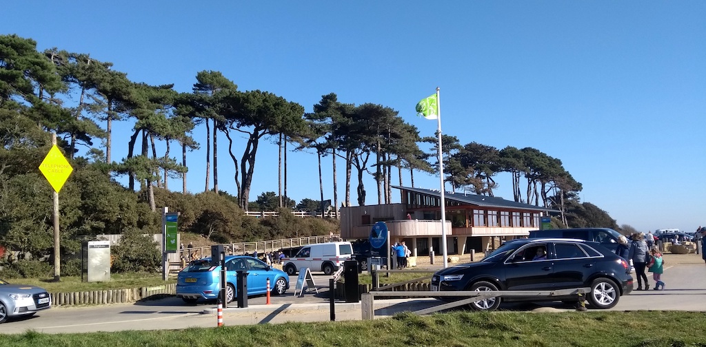 Sad cars lining up at Lepe Beach